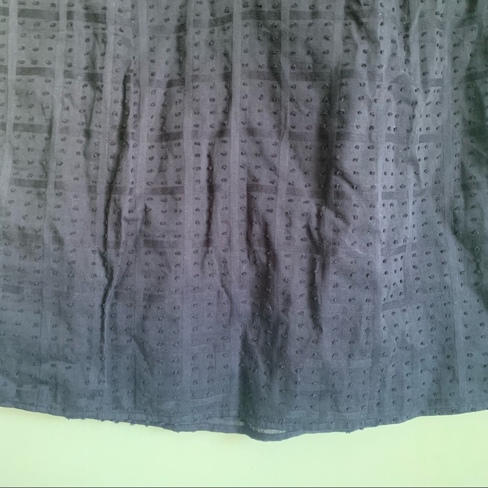 Textured dot Top - Picture 2 of 3